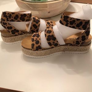 Soda sandals Leopard print